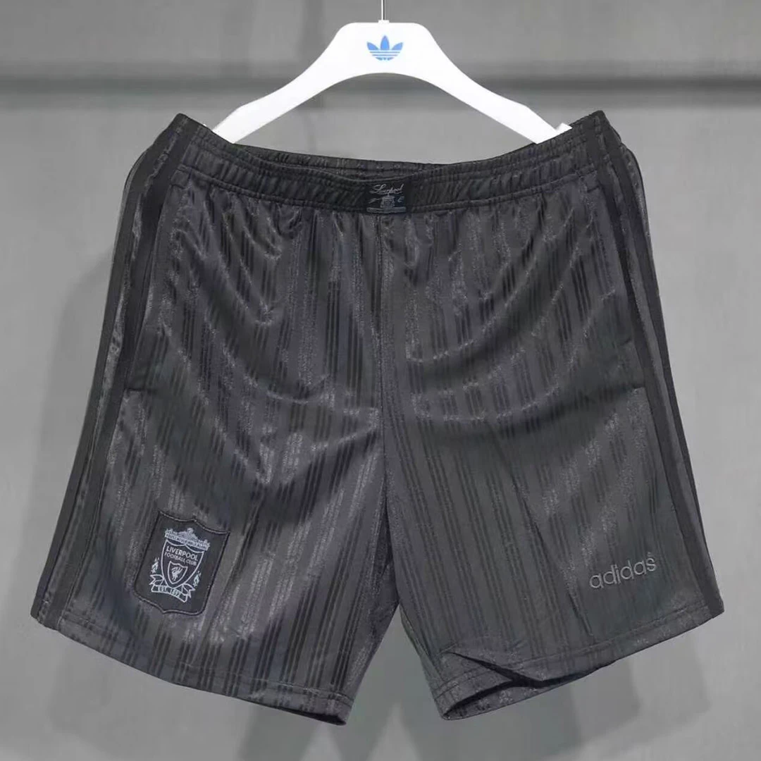 95/96 Liverpool Black Soccer Shorts