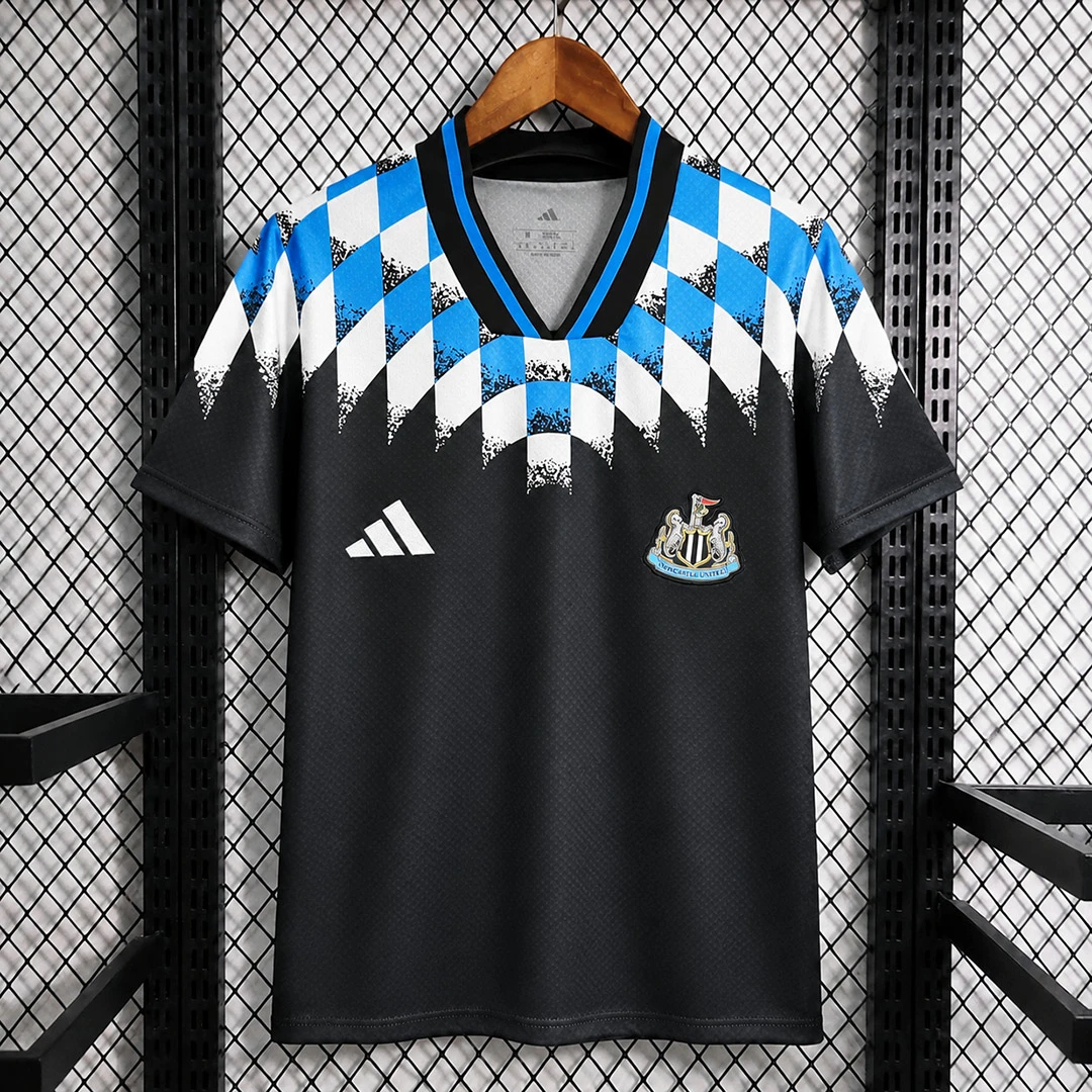 26/27 Newcastle United Black Retro Soccer Jersey
