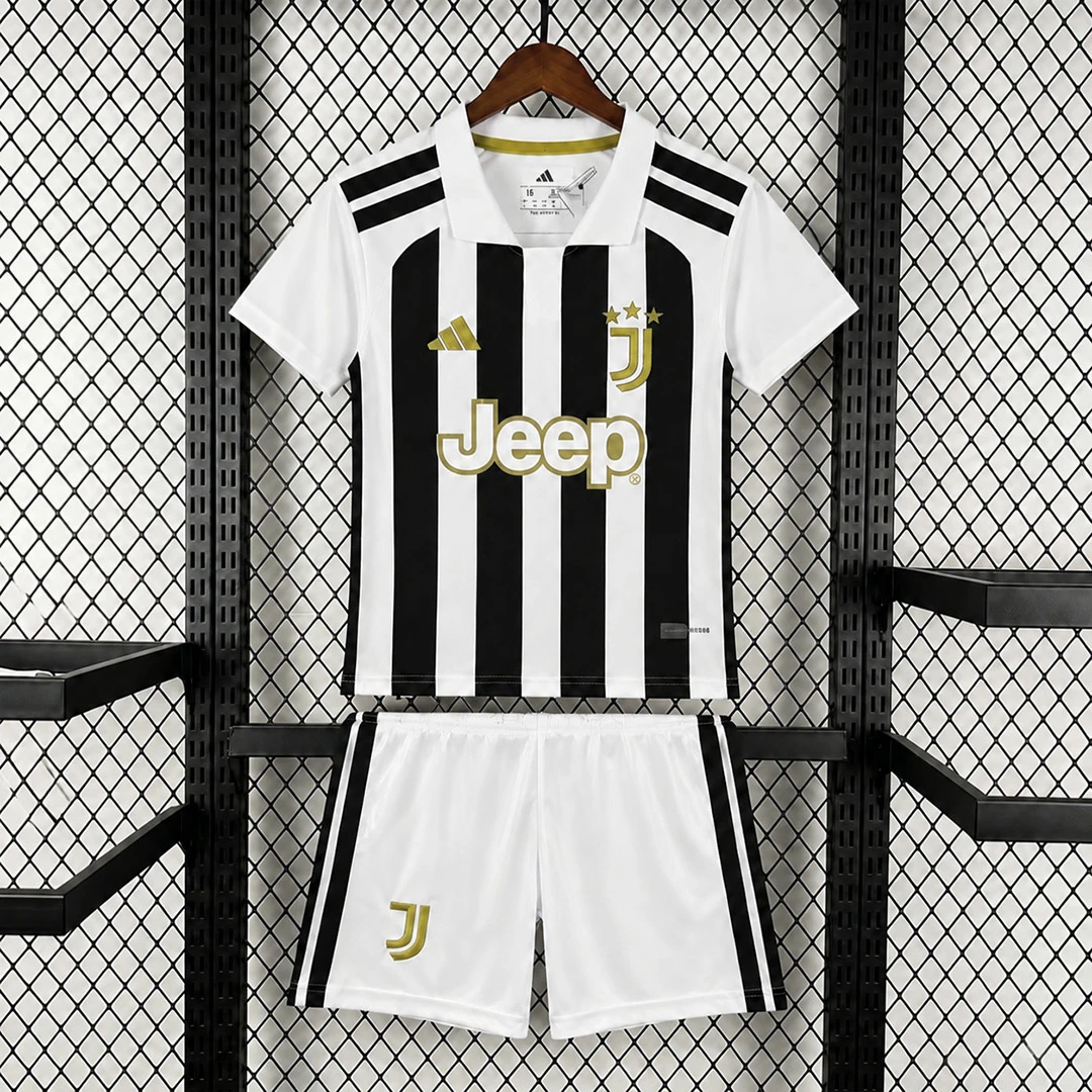 26/27 Juventus Home Kids Soccer Jersey Size 16-28