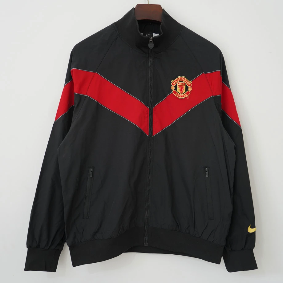 06/07 Manchester United Black Red Retro Windbreaker