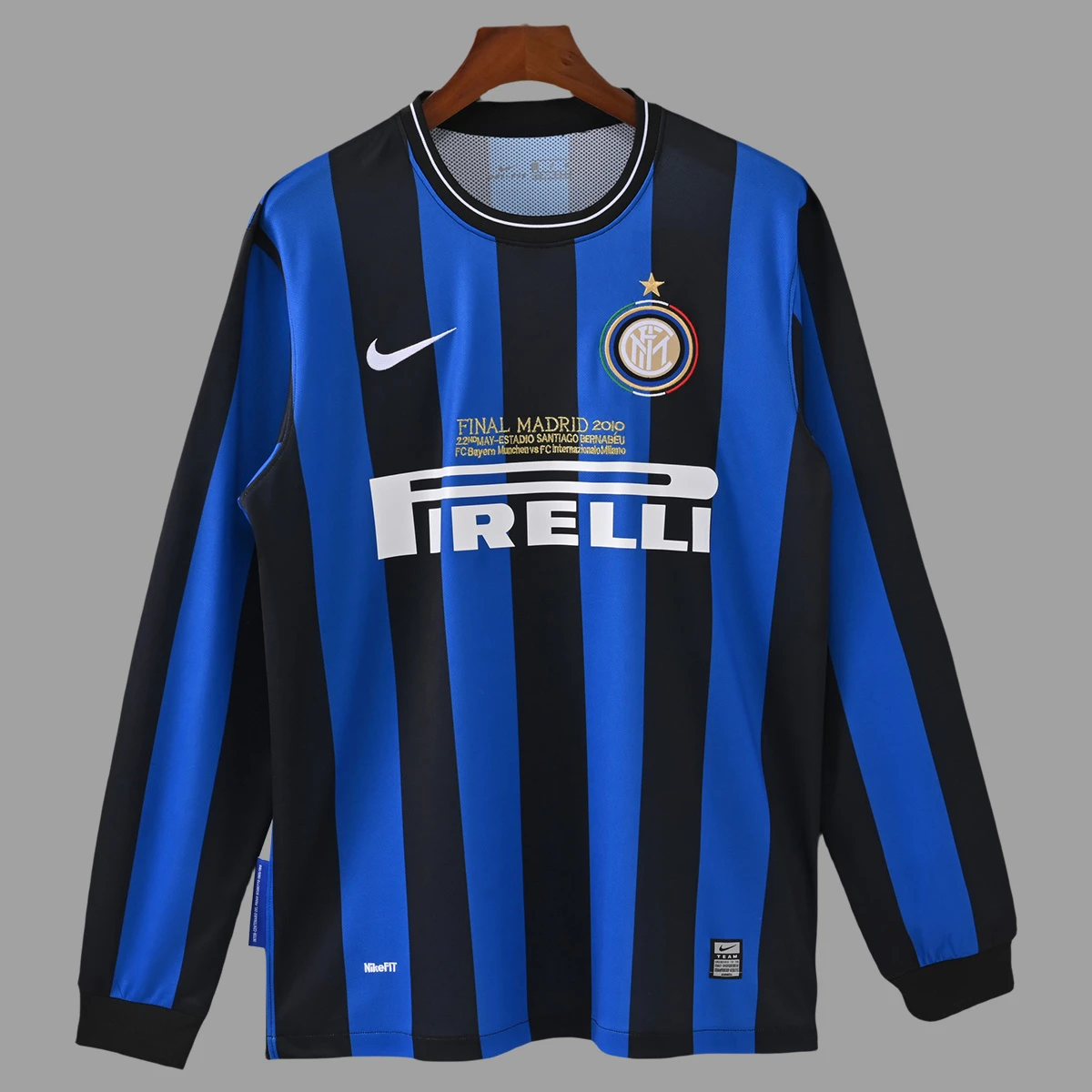 09/10 Inter Milan Home Champions Final Long Sleeve Retro Soccer Jersey
