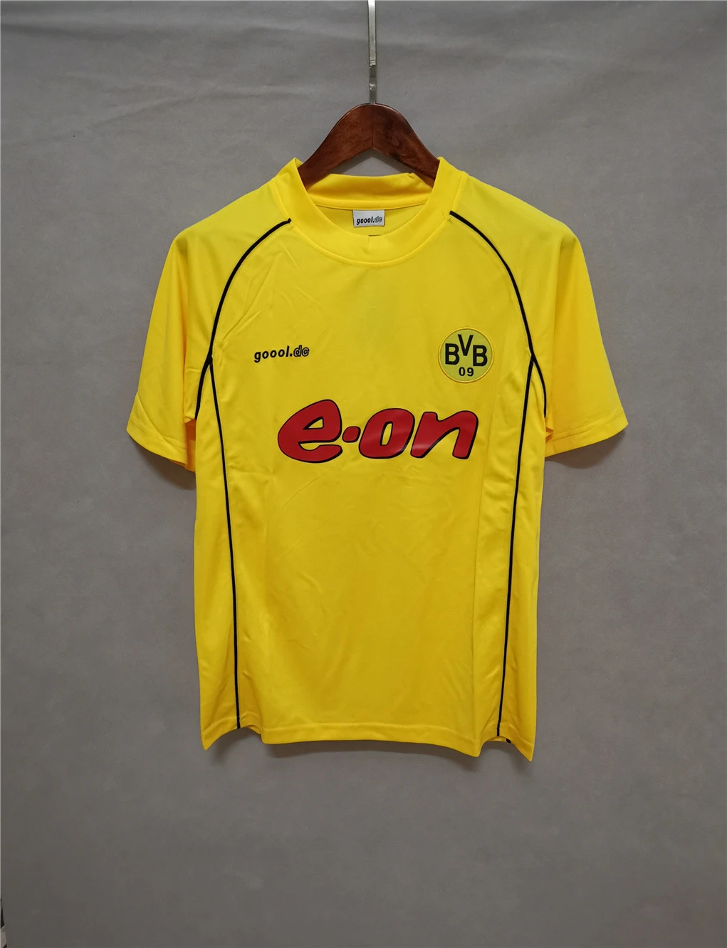 01/02 Dortmund European Home Retro Soccer Jersey