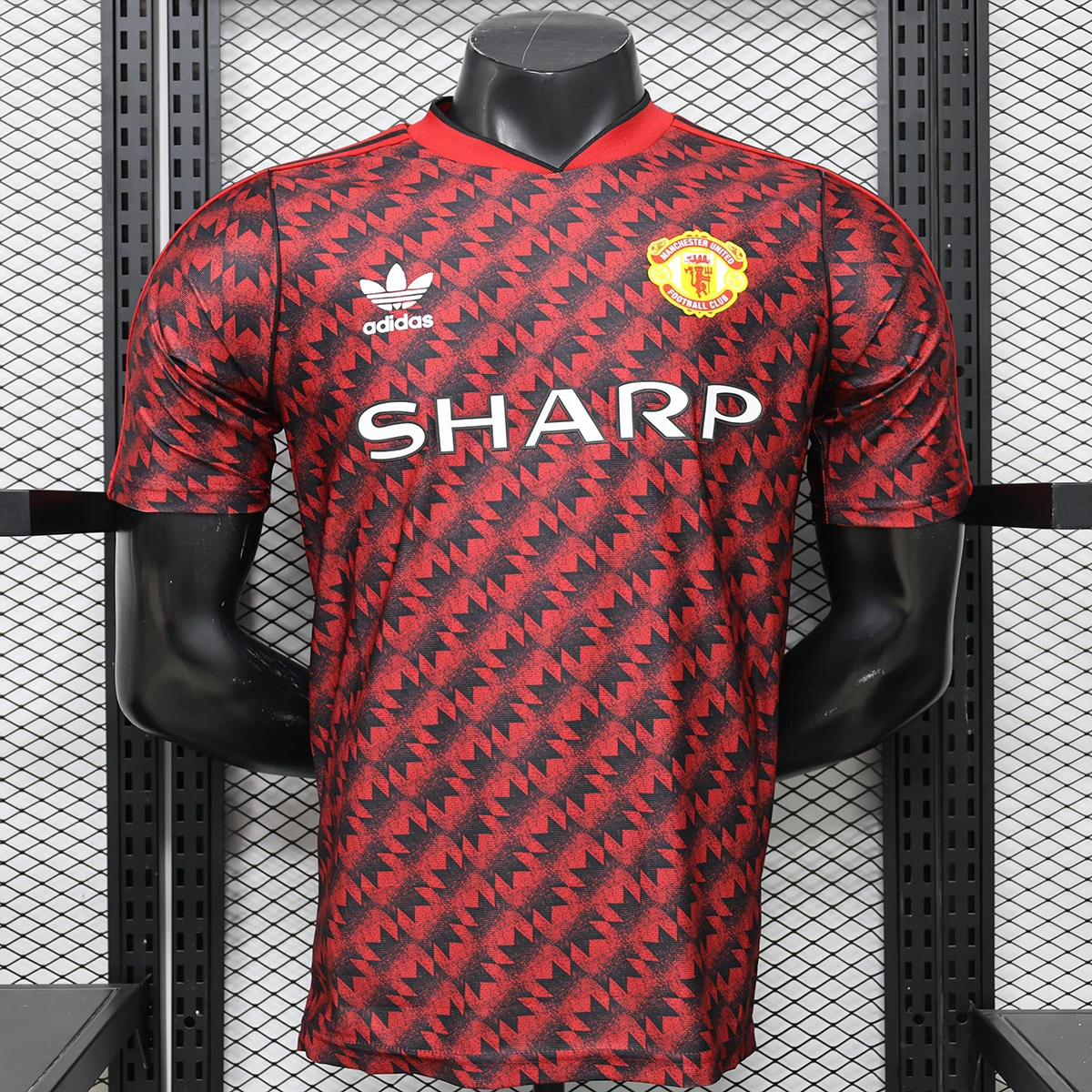 25/26 Manchester United Vintage-Style 90/92 Red Player Version Soccer Jersey
