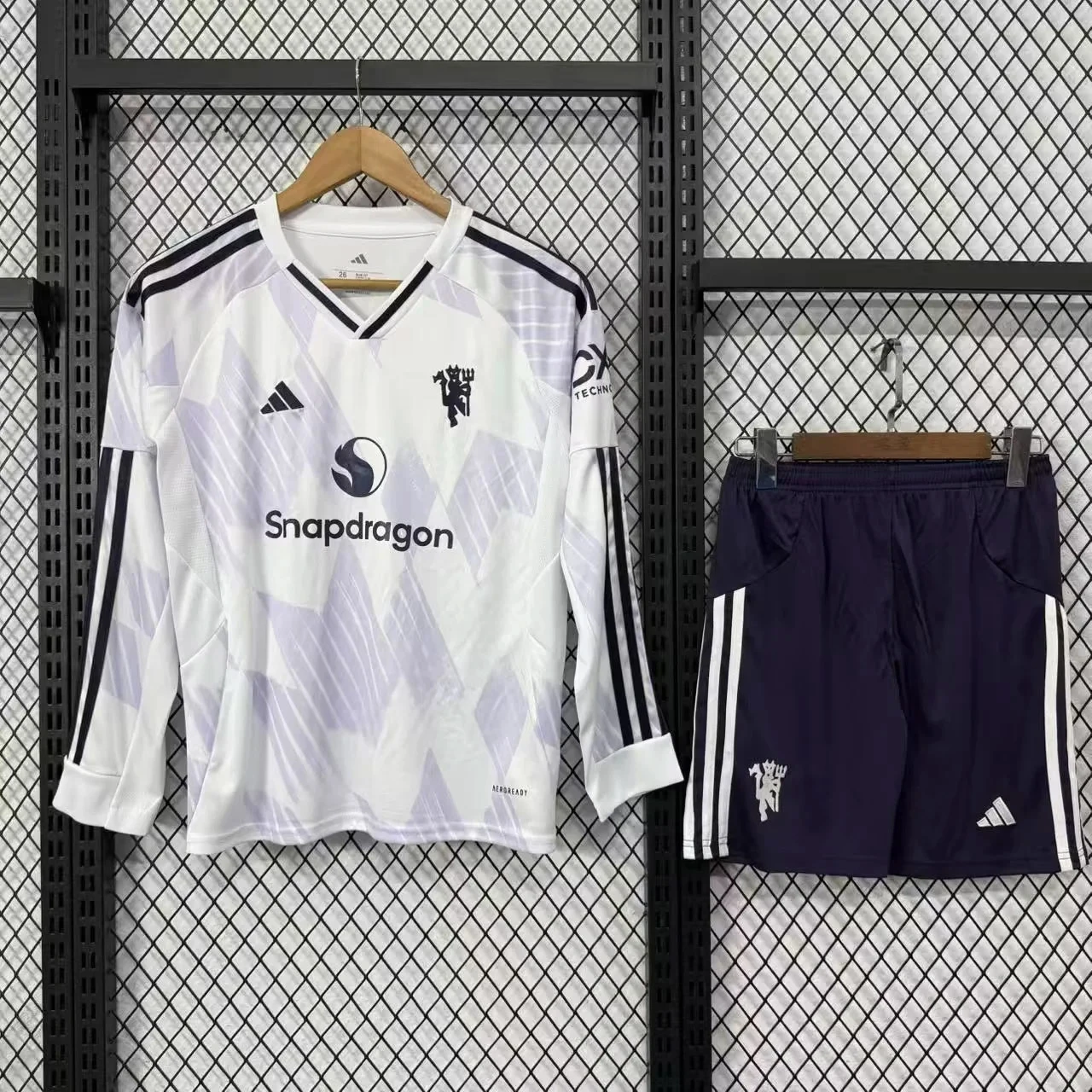 25/26 Manchester United Away Long Sleeve Kids Soccer Jersey Size 16-28