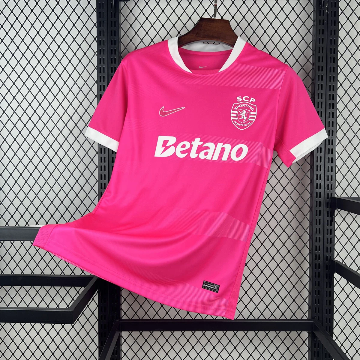 25/26 Sporting CP Lisbon Special Edition Pink Soccer Jersey