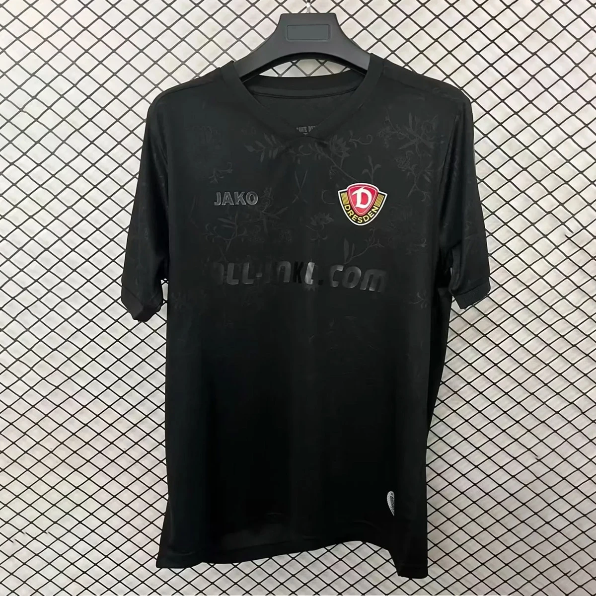 25/26 Dynamo Dresden Special Version 2 Soccer Jersey