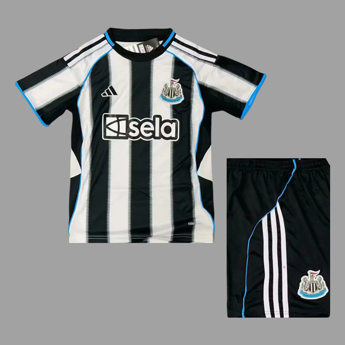 25/26 Newcastle United Home Kids Retro Soccer Jersey Size 16-28