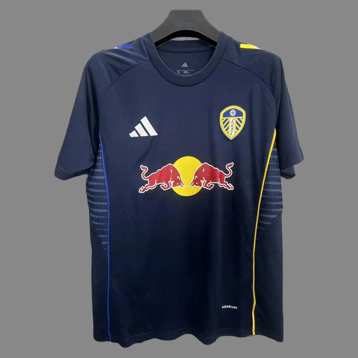 25/26 Leeds United Training Jersey