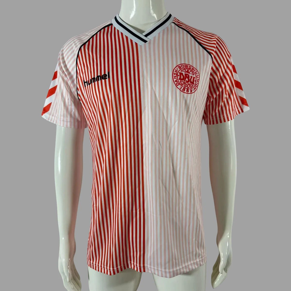 1986 Denmark Away Retro Soccer Jersey