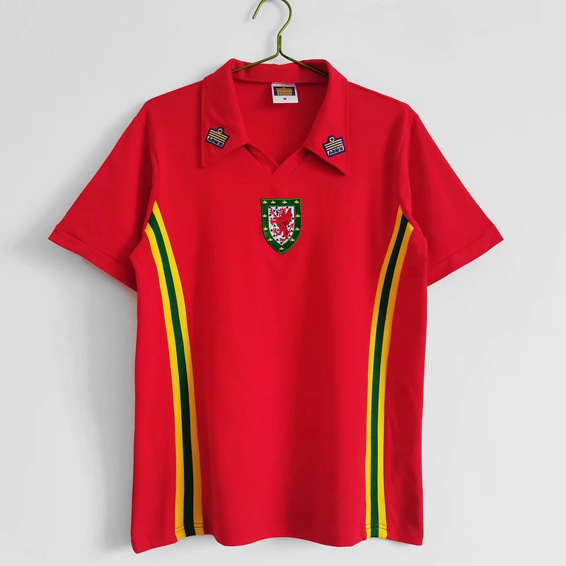 1976 Wales Home Retro Soccer Jersey