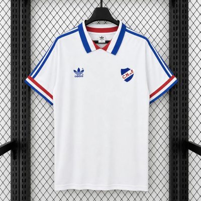 80/82 Club Nacional Home Retro Soccer Jersey